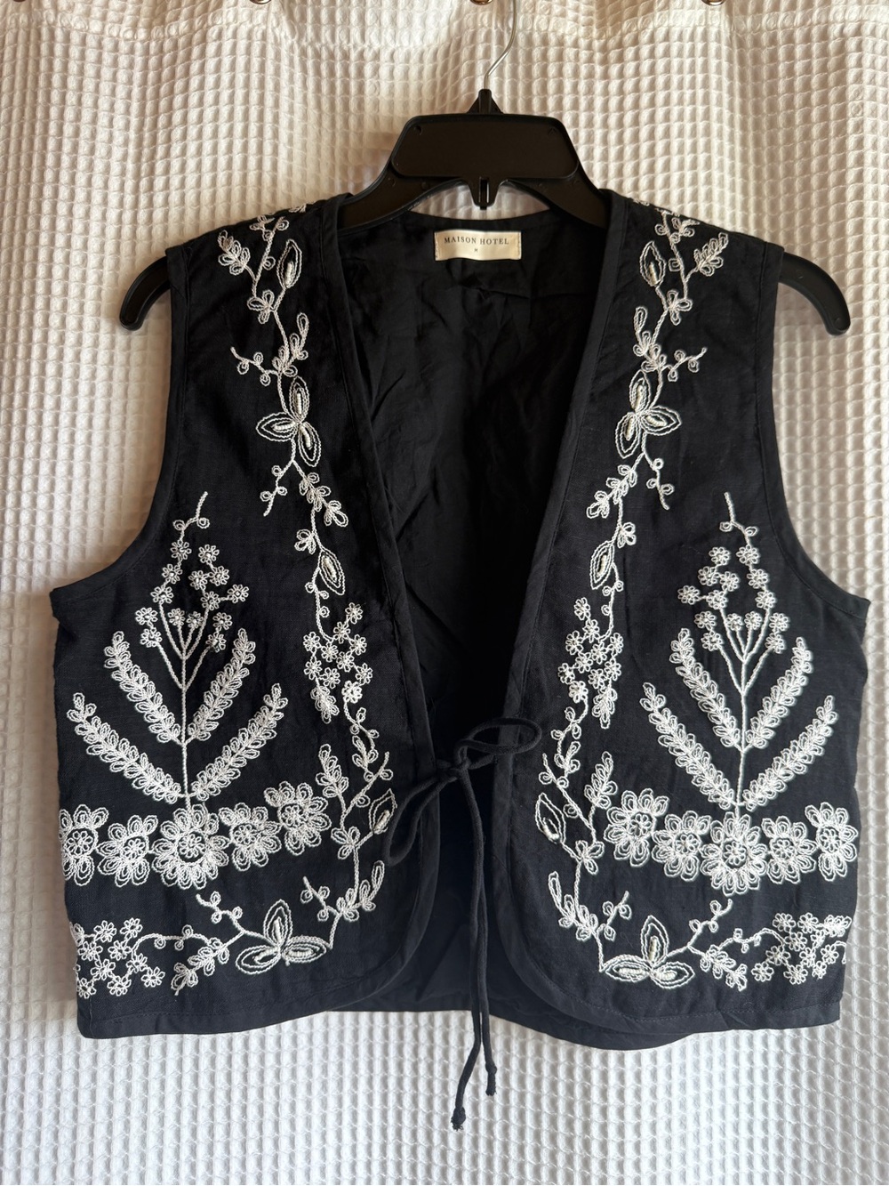 Maison Hotel Black Embroidered Tie-Front Tunic Vest